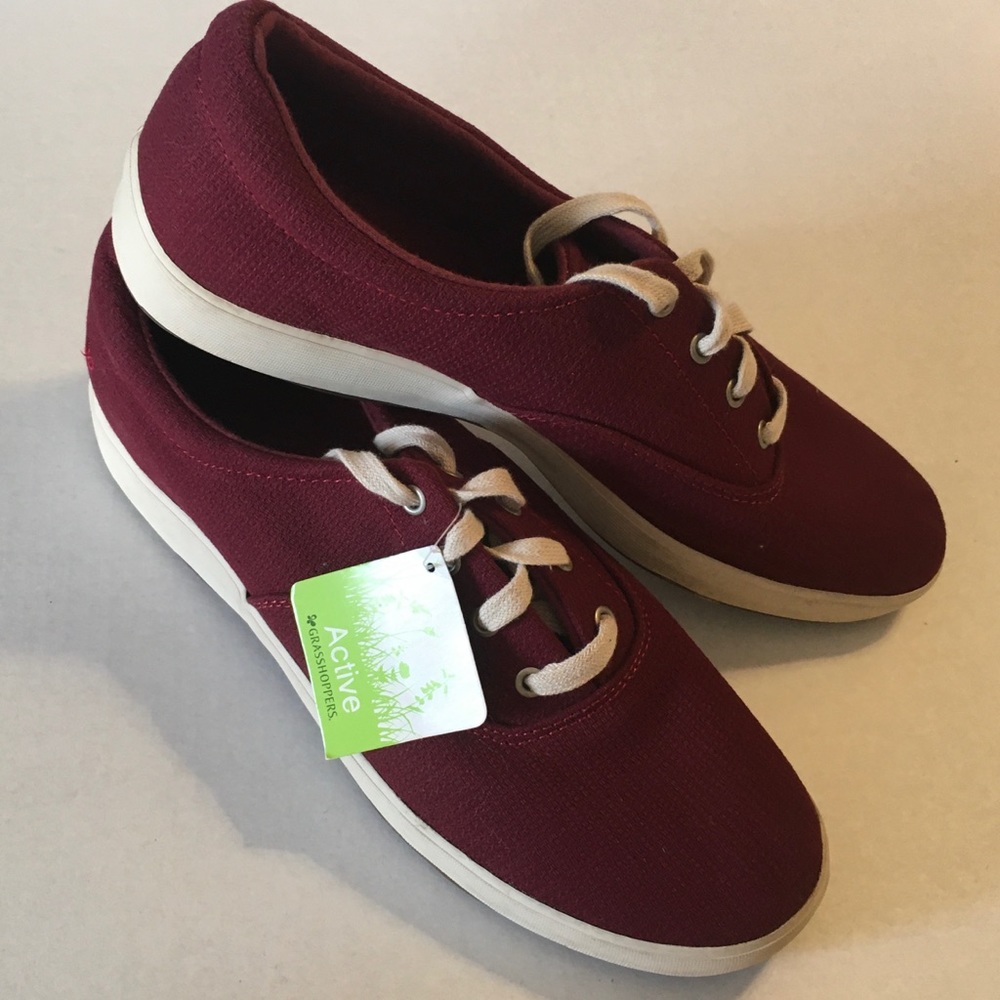 GRASSHOPPERS Active Size 11 M Women’s Shoes NWT